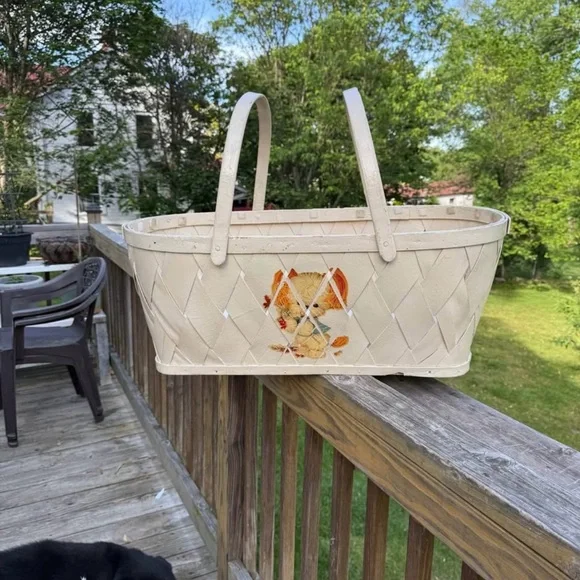 Vintage Antique 1930’s Baby Basket Bassinet FOR DECORATION Only
